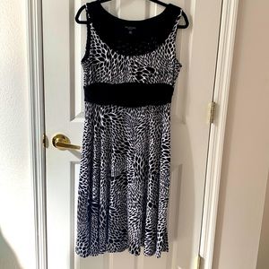 Perceptions petite black/white dress size 12P